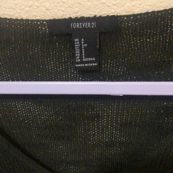 Sweater - Picture 4 of 7